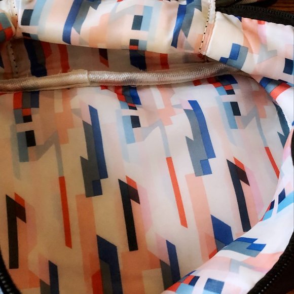 Make-up Bag - Picture 2 of 3